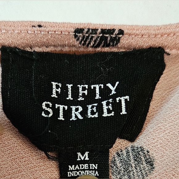 Fifty Street Womens Pink & Black Polka Dot 3/4 Sleeve V-Neck Top Size Medium - Picture 4 of 10